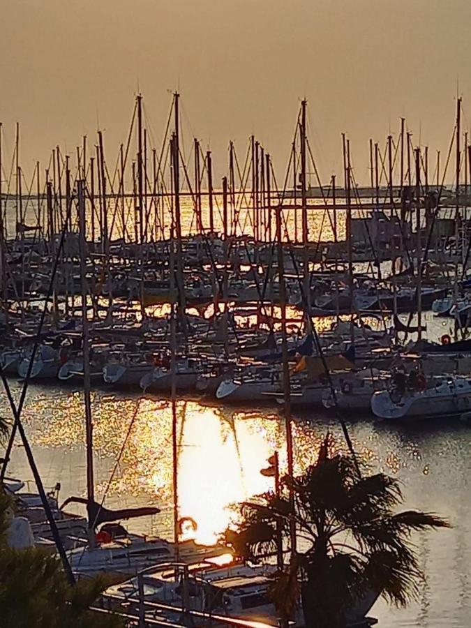 Appartement Le Clin D'Oeil Sur Le Port. à Gruissan Extérieur photo